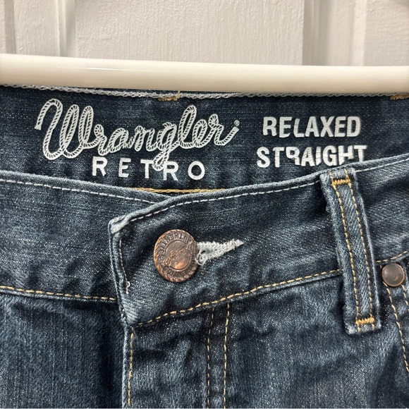 Wrangler Retro Men’s Relaxed Straight Jeans Size 34x30 Dark Blue Wash Cotton EUC - Picture 2 of 9